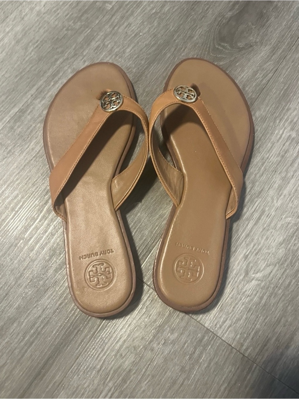 Tory Burch Camel/Tan Leather Thong Sandals with Logo Medallion